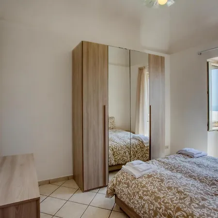 Apartman House In The Tower Amalfi