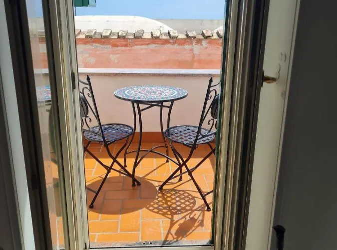 House In The Tower Apartment *