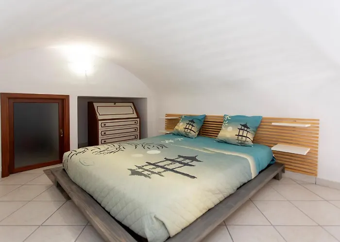 House In The Tower Apartment